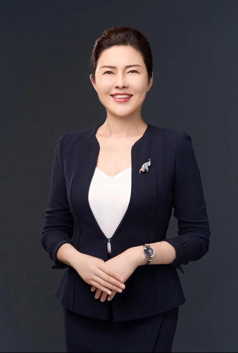 礼仪赋能服务，专业铸就品质——辛昭燕老师为悦容颜美容机构开展服务礼仪专项培训