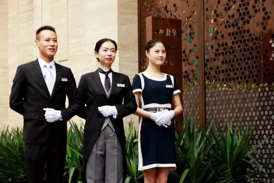 东原地产礼宾服务 以匠心礼序，重塑社区温度